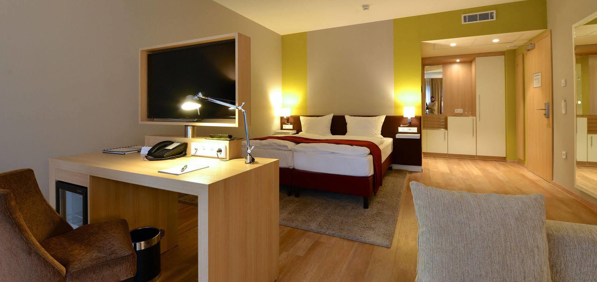 Weinhotel Kaisergarten Alzey Eksteriør bilde